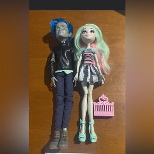 Monster High Garrot & Rochelle Love in Scaris